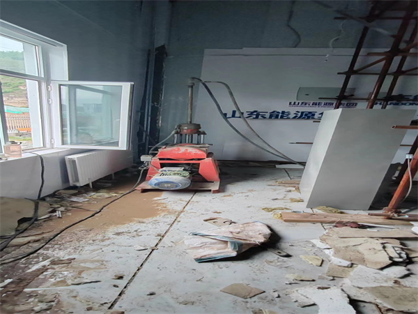 雨山地基基础下沉墙体裂缝加固注浆顶升施工